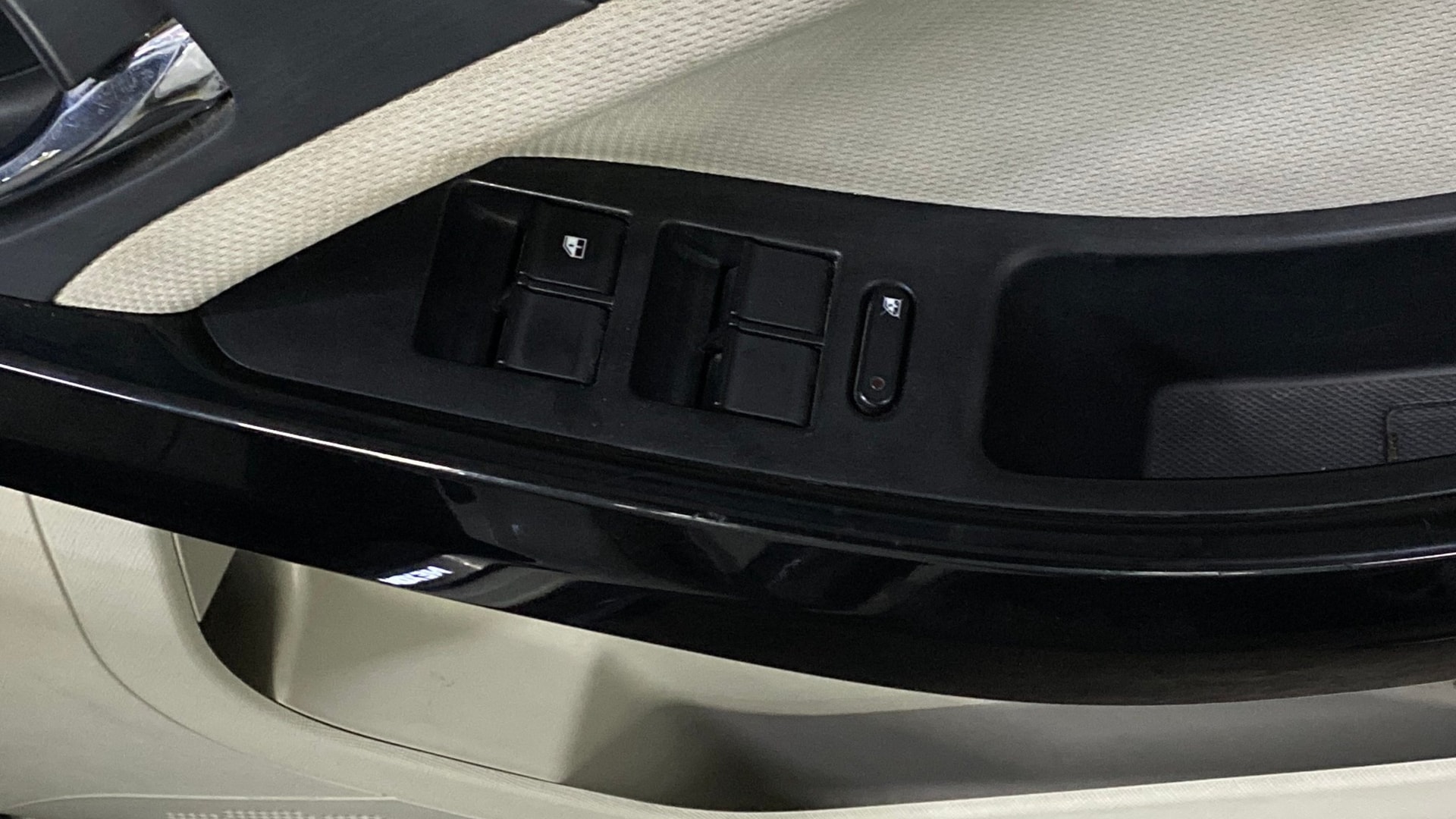 View 2020 Tata Nexon Revotron XZ Plus Luxs Jet Edition Image 39 Used 2020 Tata Nexon Revotron XZ Plus Luxs Jet Edition Image 39