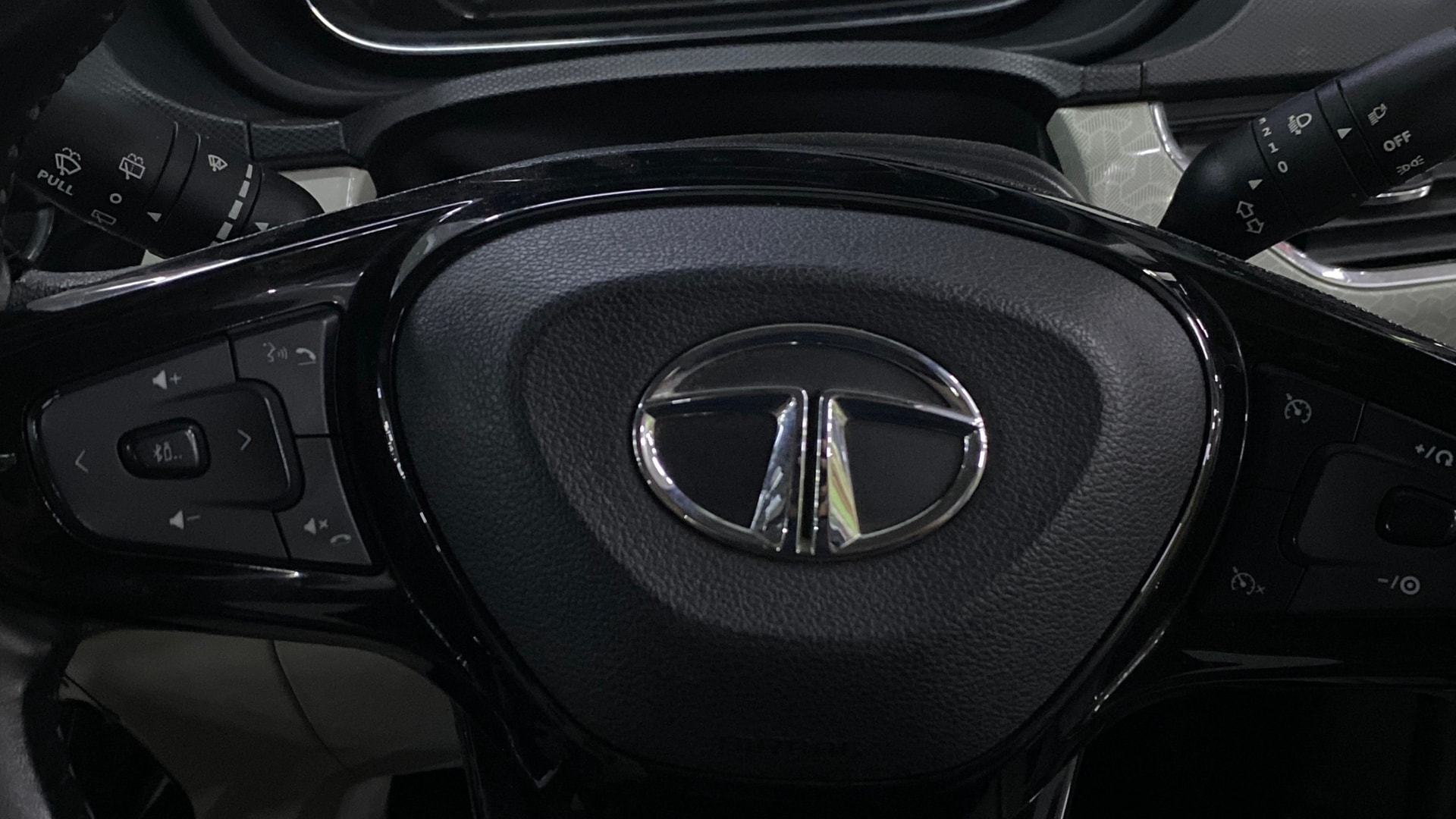 Used 2020 Tata Nexon Used 2020 Tata Nexon