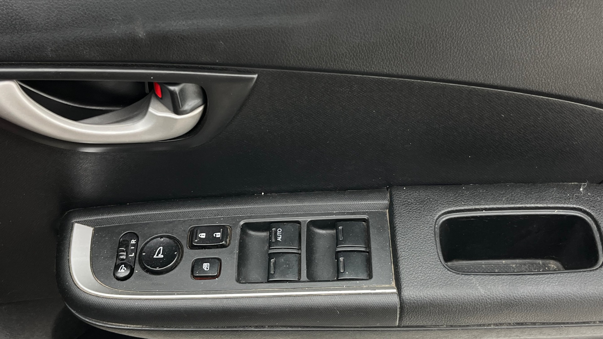 View 2017 Honda BR-V E Diesel Image 34 Used 2017 Honda BR-V E Diesel Image 34