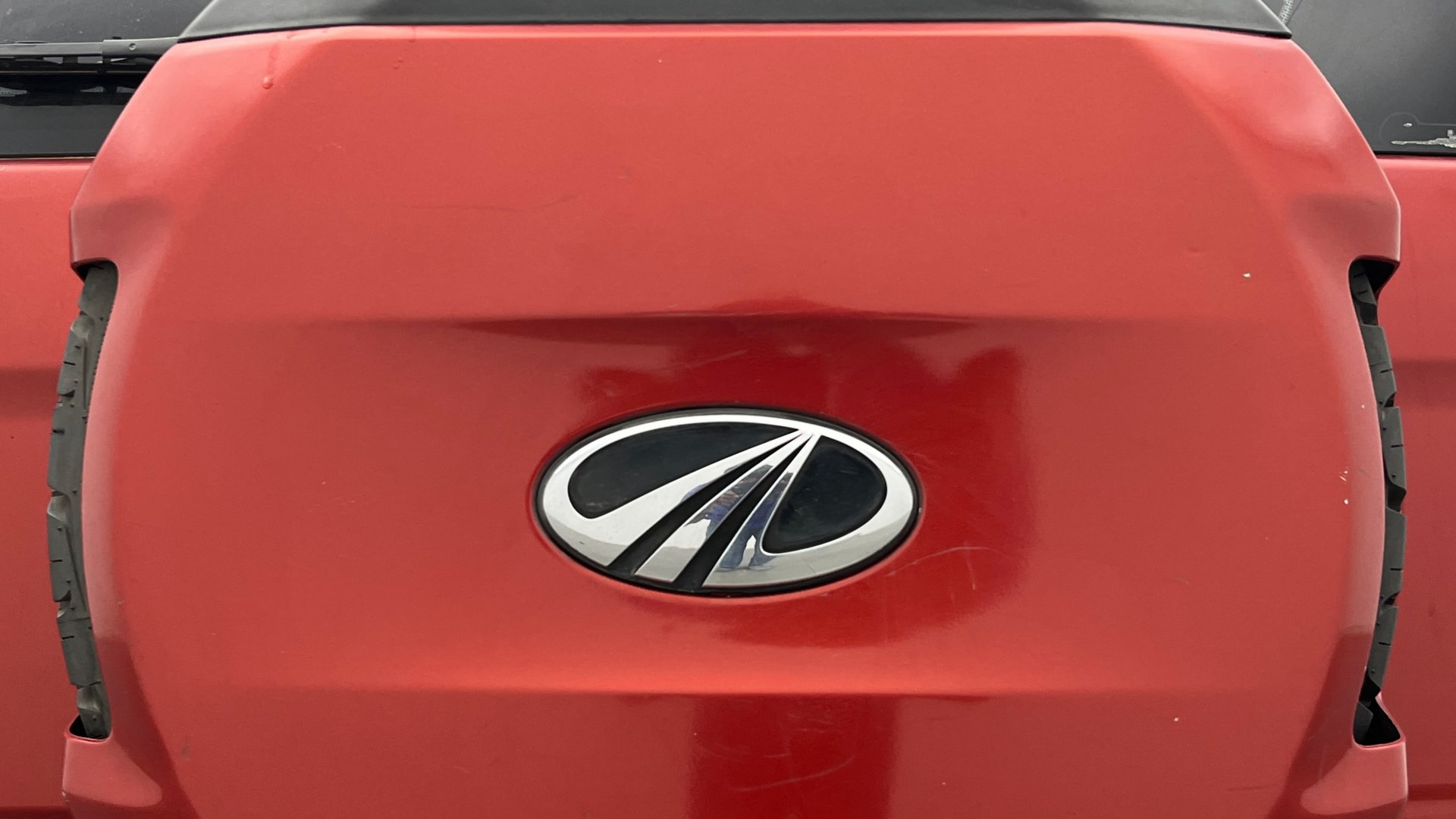 View 2017 Mahindra TUV300 T10 100HP Image 25 Used 2017 Mahindra TUV300 T10 100HP Image 25