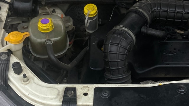 View Mahindra KUV100 Image 3 Used Mahindra KUV100 Image 3