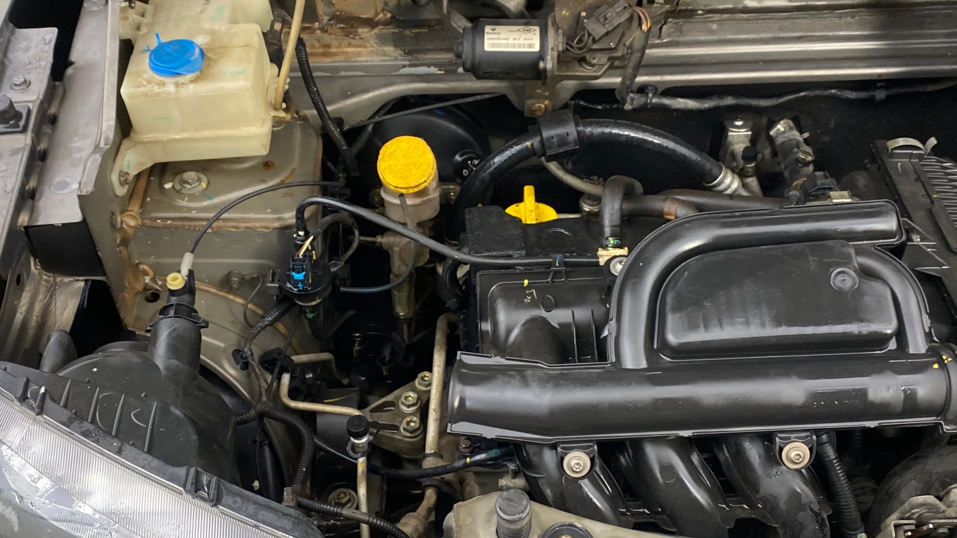 View 2017 Renault Kwid RXT 1.0 Image 3 Used 2017 Renault Kwid RXT 1.0 Image 3