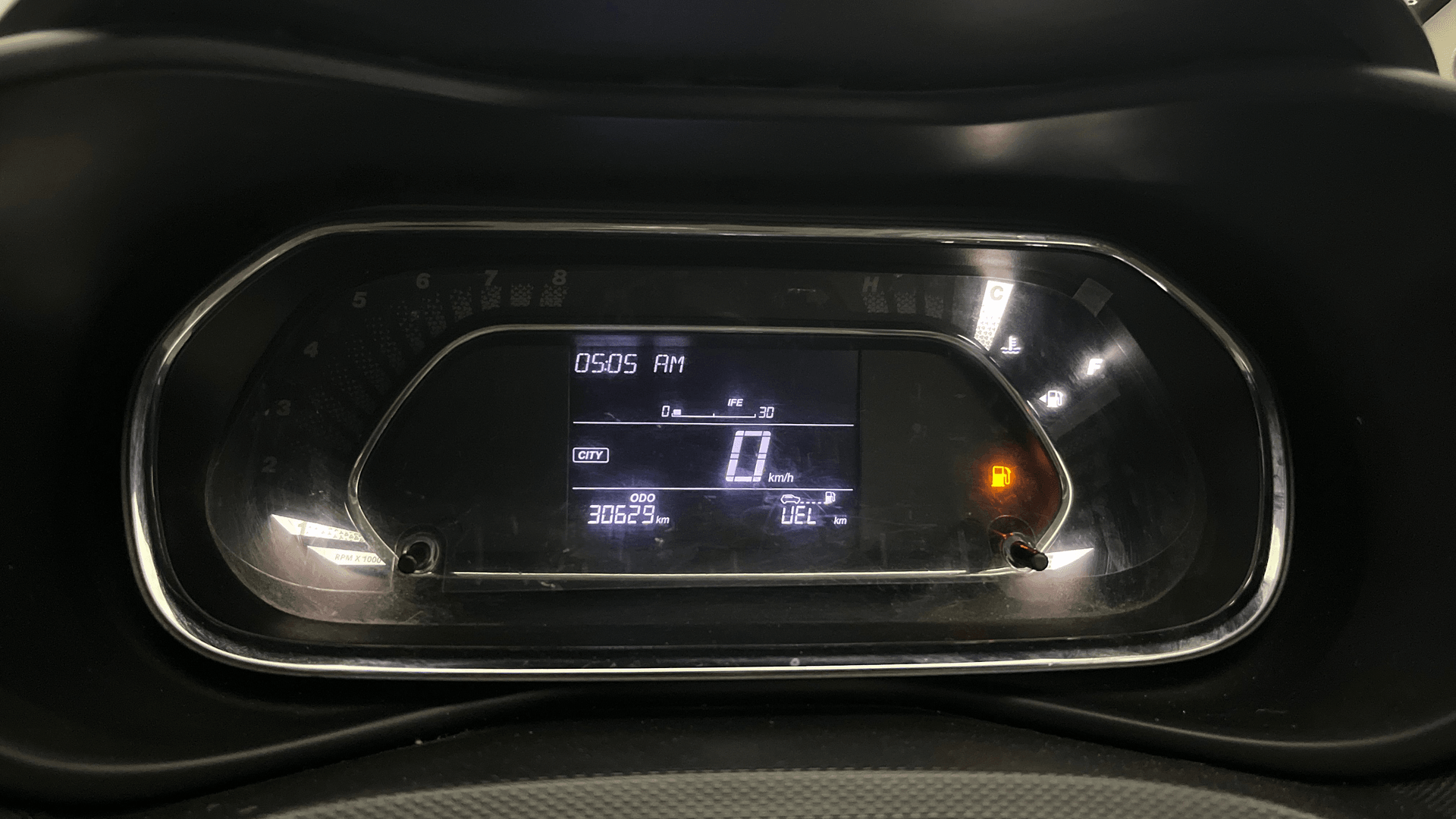 View 2024 Tata Nexon Revotron XE Image 33 Used 2024 Tata Nexon Revotron XE Image 33