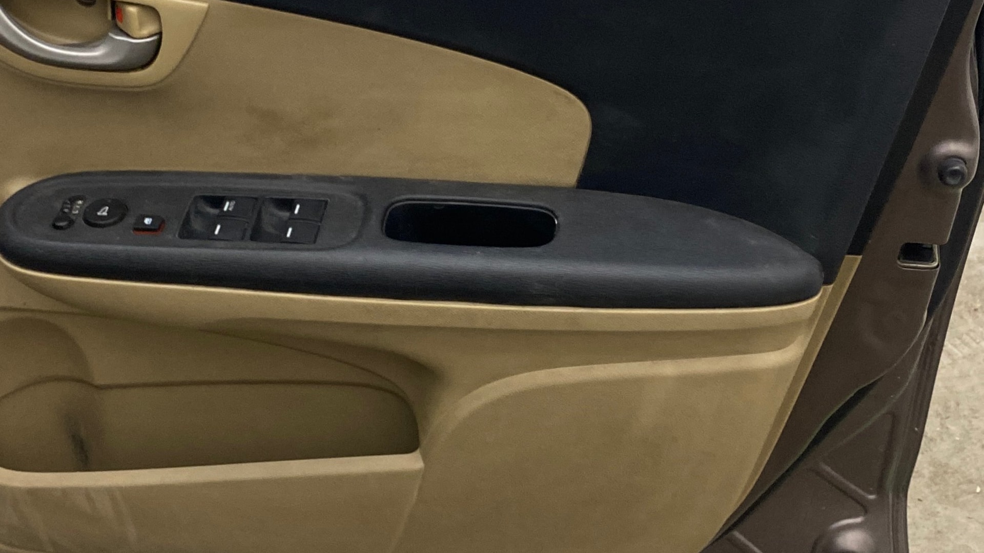 View 2015 Honda Amaze E MT Petrol BS IV Image 32 Used 2015 Honda Amaze E MT Petrol BS IV Image 32