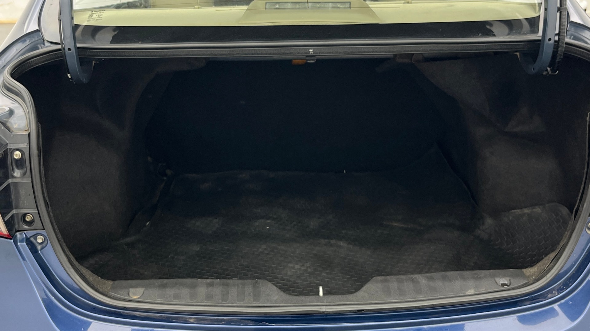 View 2019 Maruti Suzuki 1000 Base Variant Image 11 Used 2019 Maruti Suzuki 1000 Base Variant Image 11