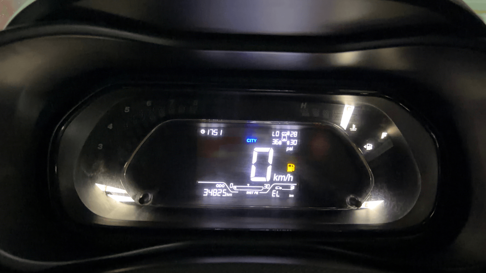 View 2022 Tata Nexon Revotron XE Image 36 Used 2022 Tata Nexon Revotron XE Image 36