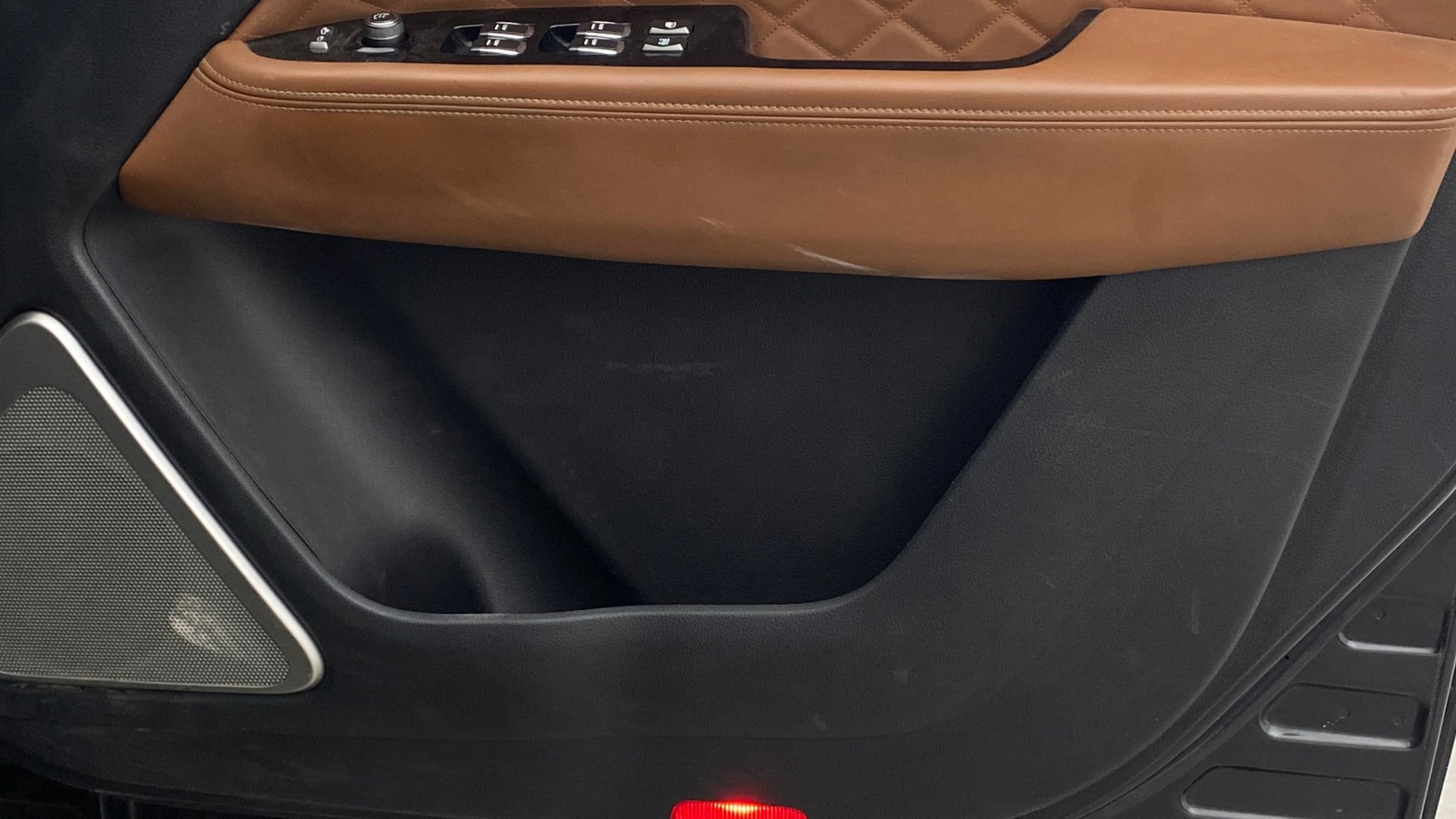 Used 2019 Mahindra Alturas G4 Used 2019 Mahindra Alturas G4