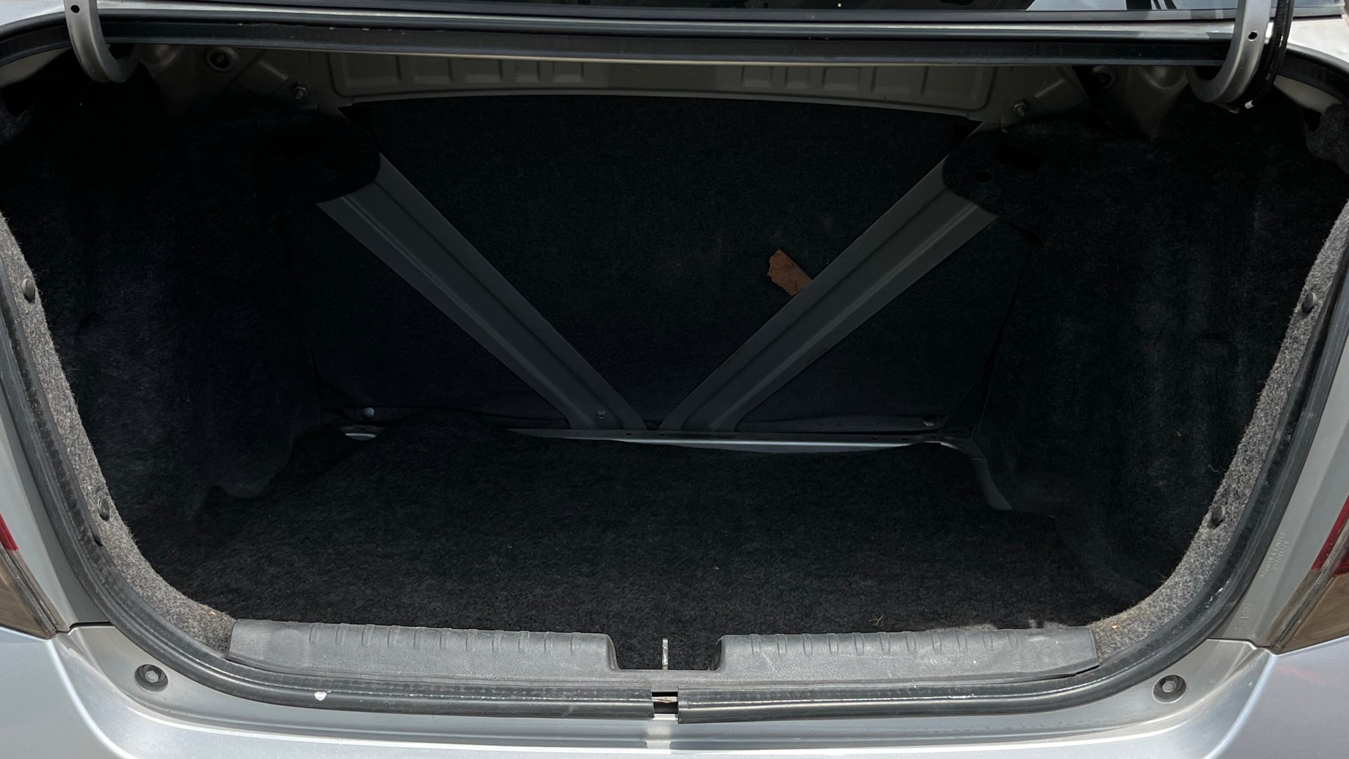 View 2015 Honda Amaze E MT Petrol BS IV Image 10 Used 2015 Honda Amaze E MT Petrol BS IV Image 10