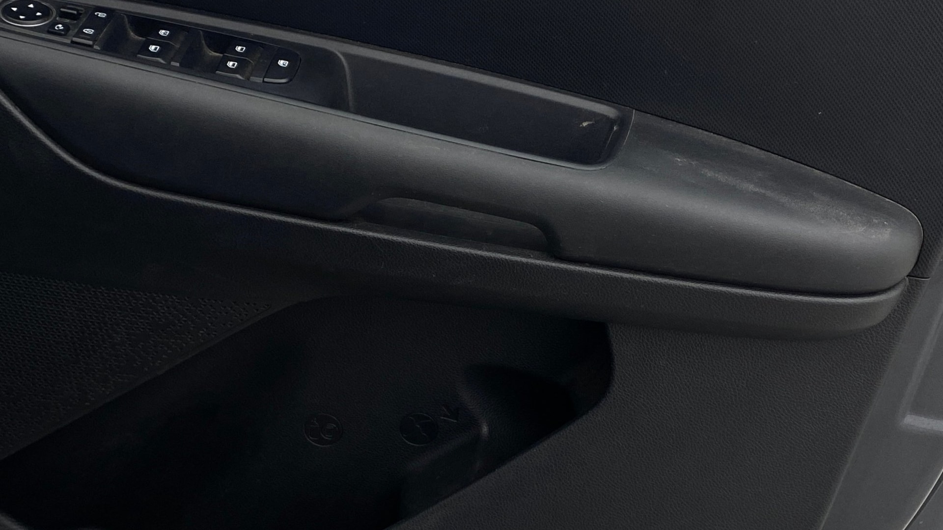 View 2020 Kia Sonet HTK Plus DCT Petrol Image 33 Used 2020 Kia Sonet HTK Plus DCT Petrol Image 33