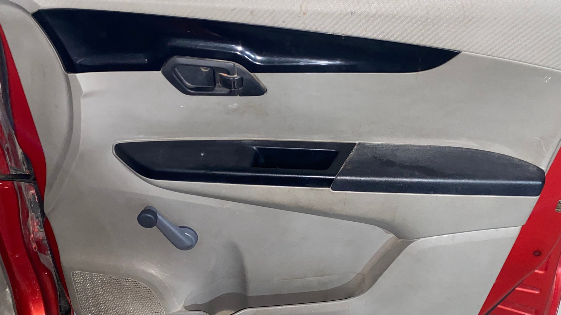 Used 2016 Mahindra KUV100 Used 2016 Mahindra KUV100