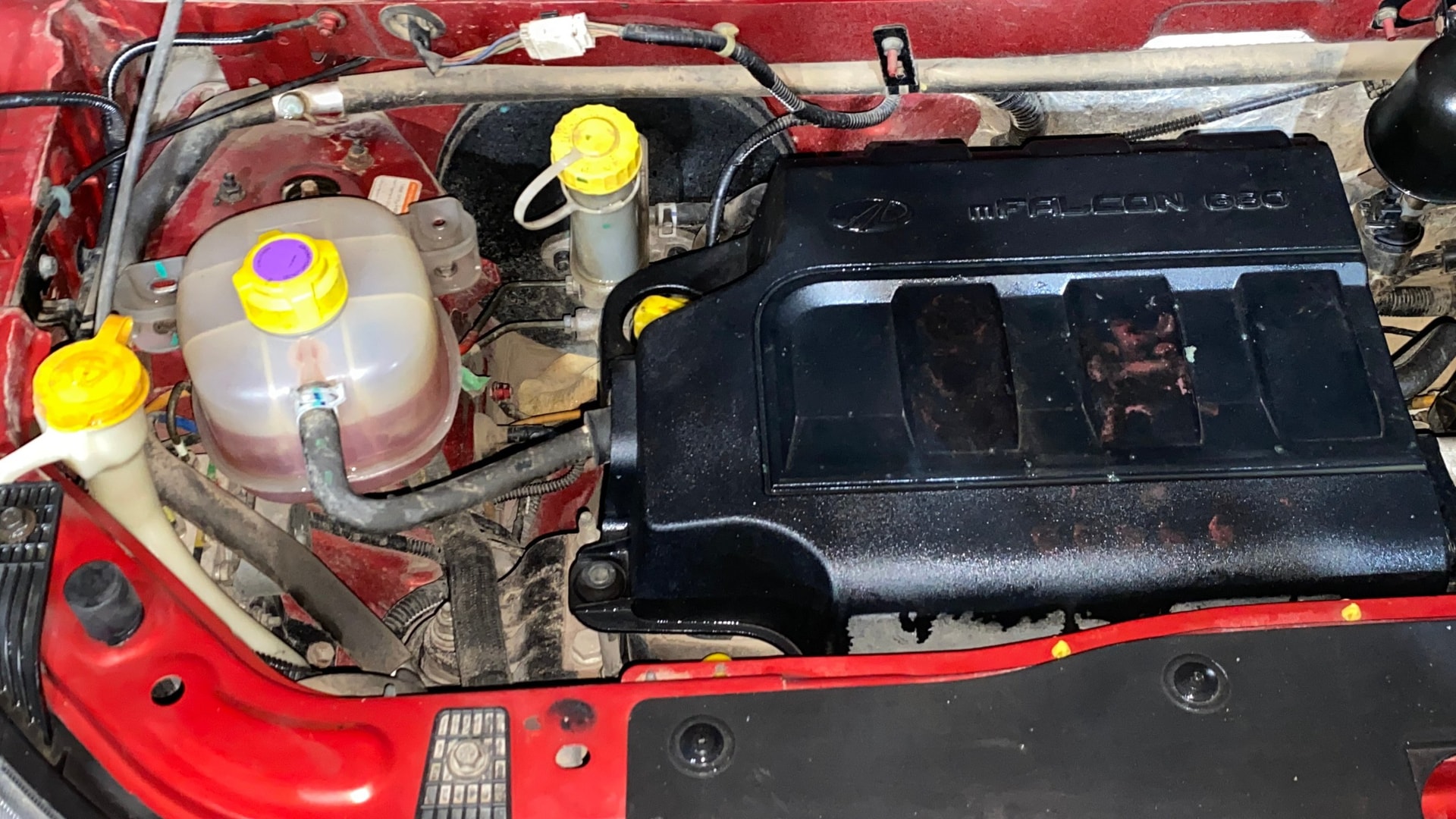 Used 2016 Mahindra KUV100 Used 2016 Mahindra KUV100