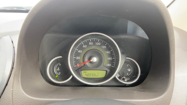 View Hyundai EON Image 35 Used Hyundai EON Image 35
