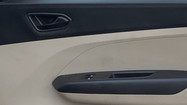 View Renault Triber Image 33 Used Renault Triber Image 33