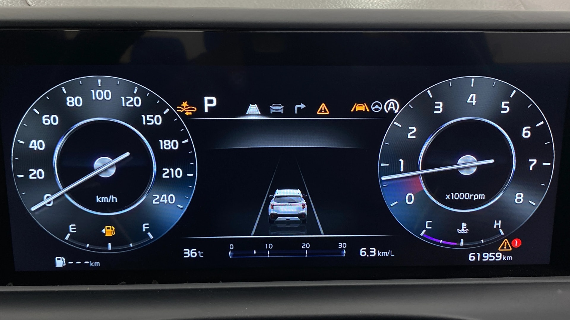 View 2024 Kia Seltos GTX Plus (S) DCT Dual Tone Image 21 Used 2024 Kia Seltos GTX Plus (S) DCT Dual Tone Image 21