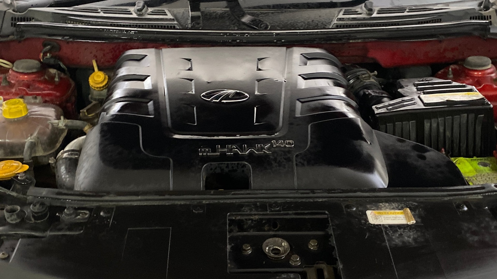 View 2017 Mahindra XUV500 W10 AWD AT Image 47 Used 2017 Mahindra XUV500 W10 AWD AT Image 47