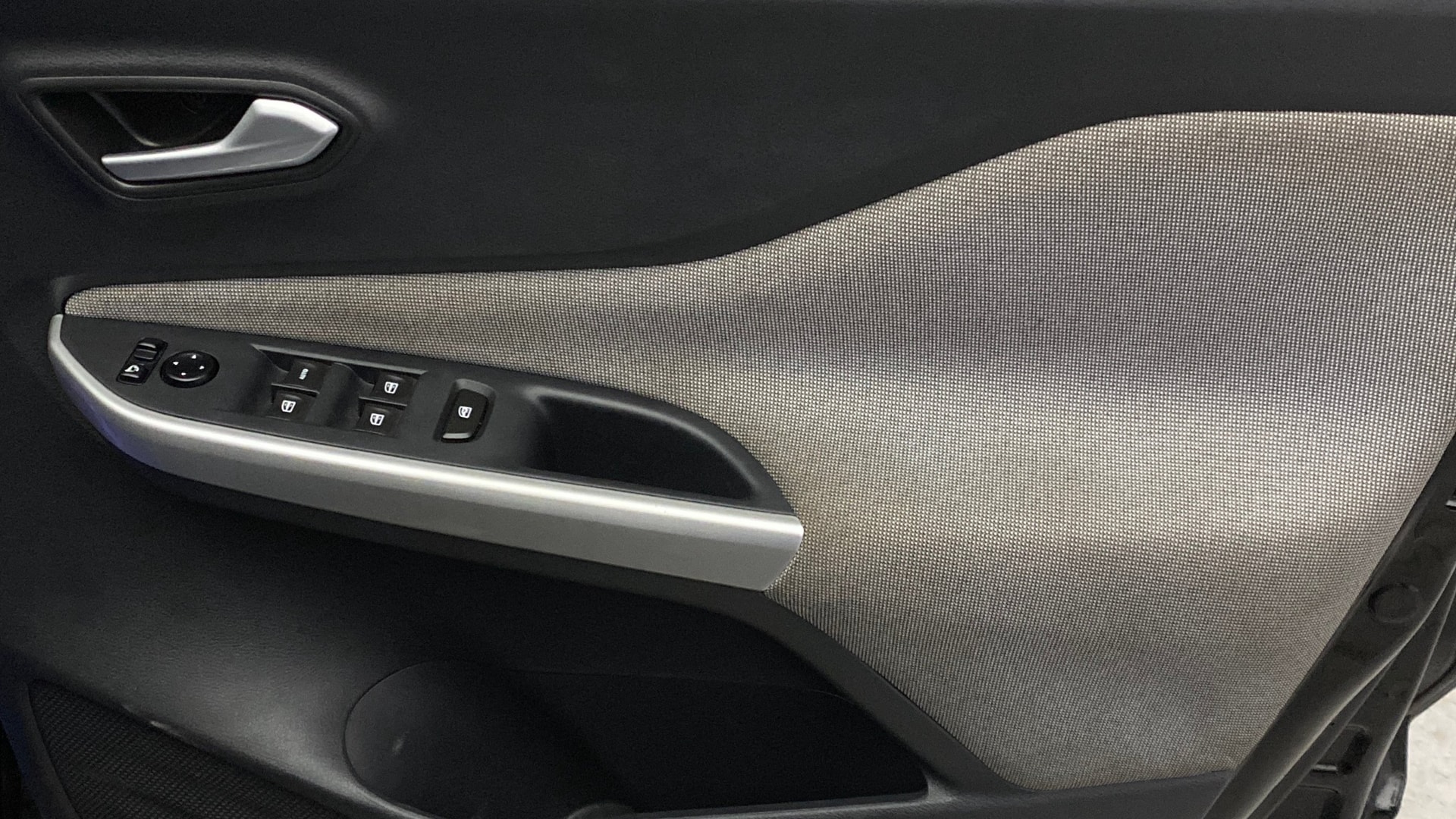 View 2023 Nissan Magnite XV Image 33 Used 2023 Nissan Magnite XV Image 33