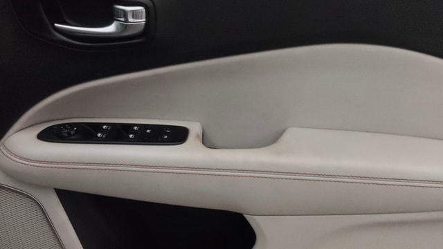 View Jeep Compass Image 33 Used Jeep Compass Image 33