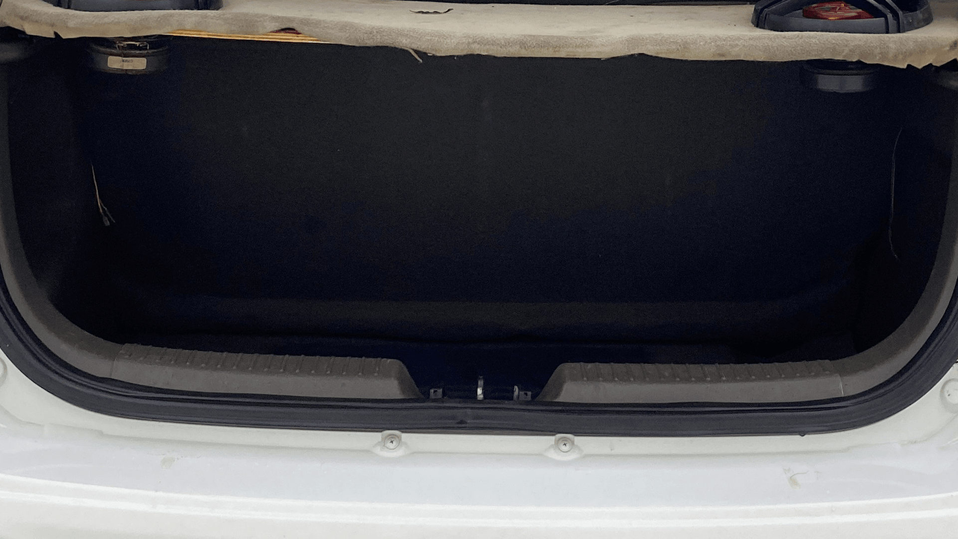 View 2013 Hyundai i10 1.1 Magna Image 10 Used 2013 Hyundai i10 1.1 Magna Image 10