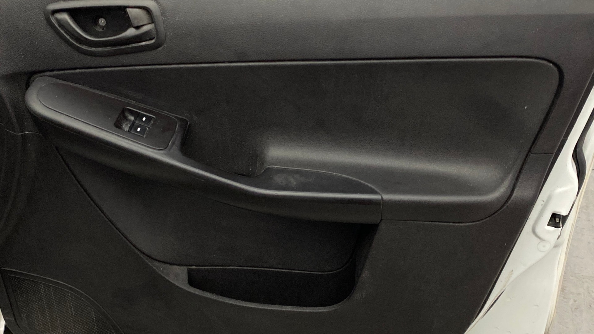 View 2016 Tata Zest XE Petrol Image 32 Used 2016 Tata Zest XE Petrol Image 32
