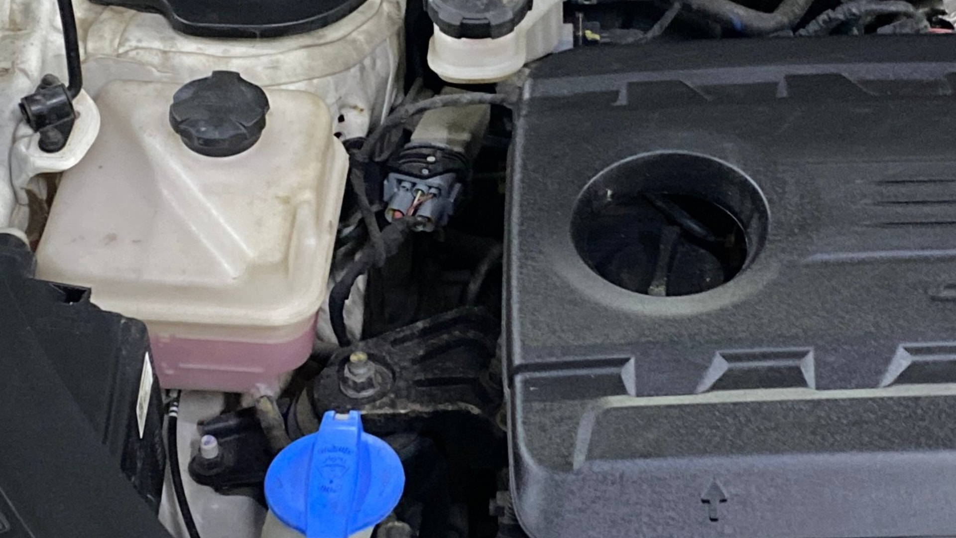View 2022 Kia Sonet HTK Diesel Image 24 Used 2022 Kia Sonet HTK Diesel Image 24