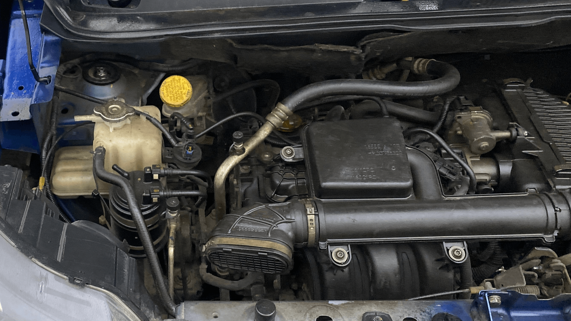 View 2019 Renault Triber RXT Image 3 Used 2019 Renault Triber RXT Image 3