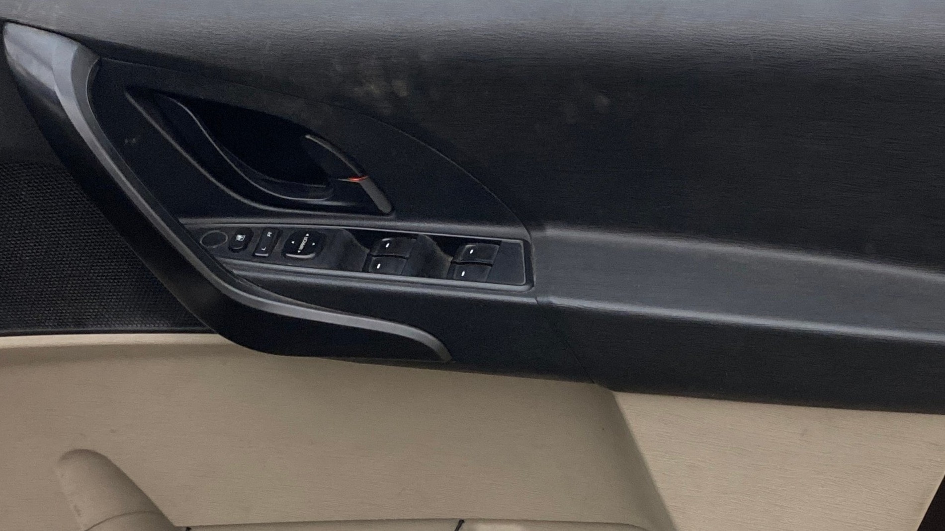 Used 2016 Mahindra XUV500 Used 2016 Mahindra XUV500