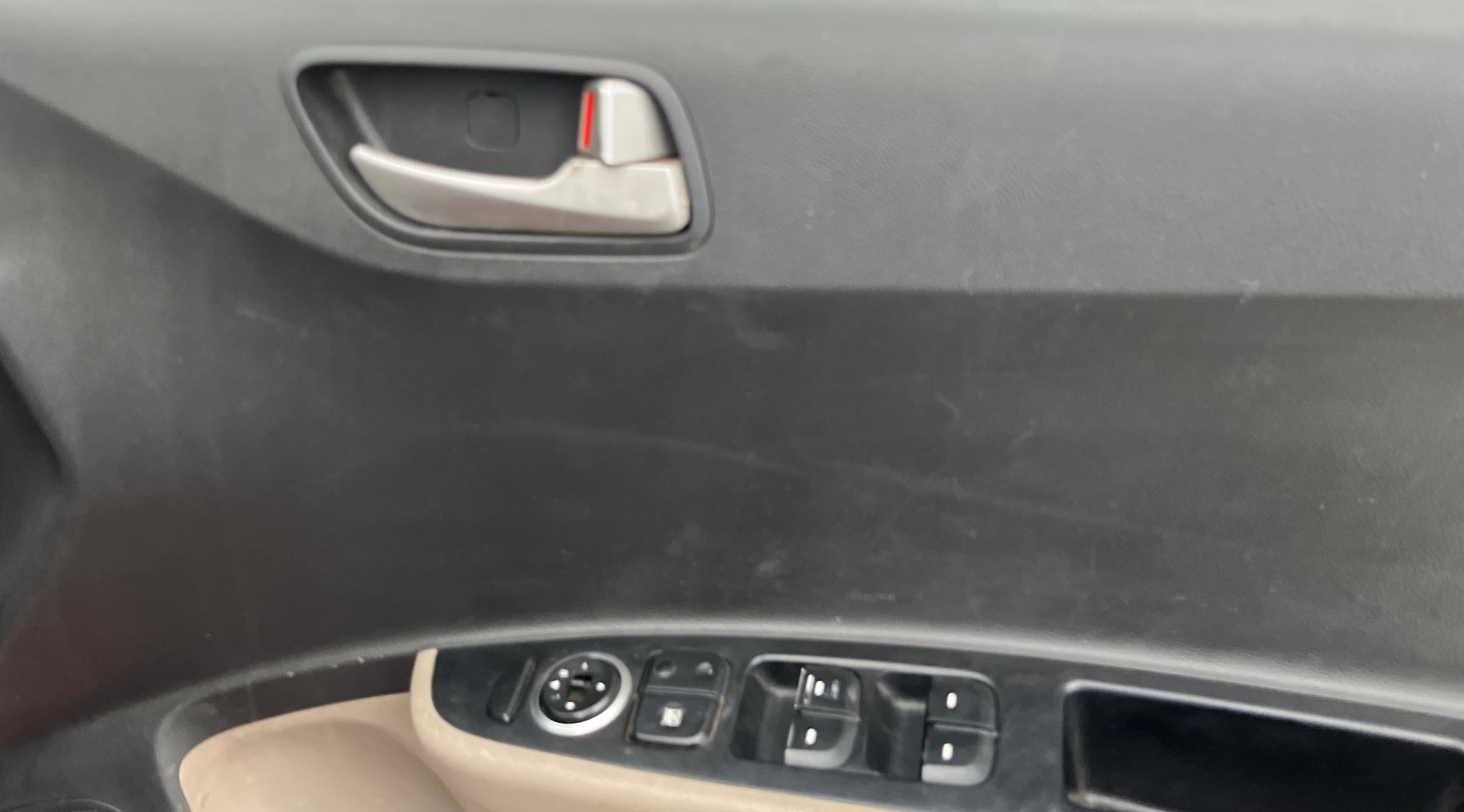 View 2014 Hyundai Xcent S AT (O) Petrol Image 37 Used 2014 Hyundai Xcent S AT (O) Petrol Image 37