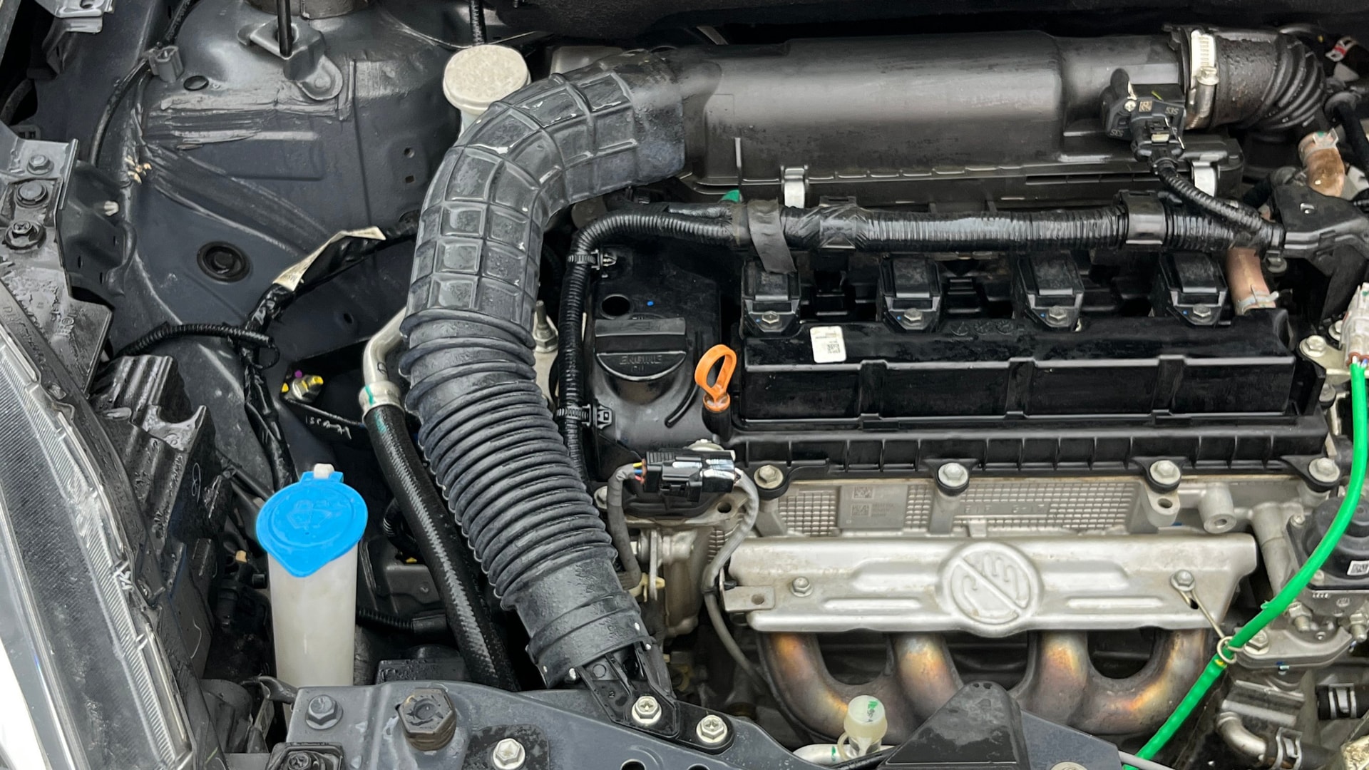 View 2023 Maruti Suzuki 1000 Base Variant Image 3 Used 2023 Maruti Suzuki 1000 Base Variant Image 3