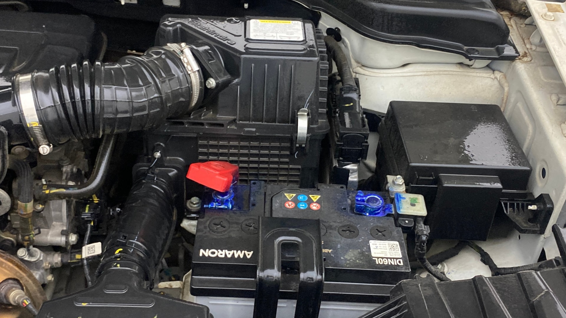 Used 2023 Mahindra XUV300 Used 2023 Mahindra XUV300