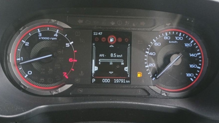 View 2021 Mahindra Thar AX Standard Manual Soft Top 6 Seater Image 33 Used 2021 Mahindra Thar AX Standard Manual Soft Top 6 Seater Image 33