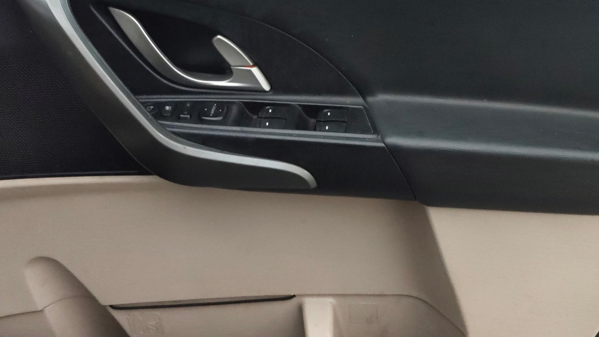 Used 2016 Mahindra XUV500 Used 2016 Mahindra XUV500