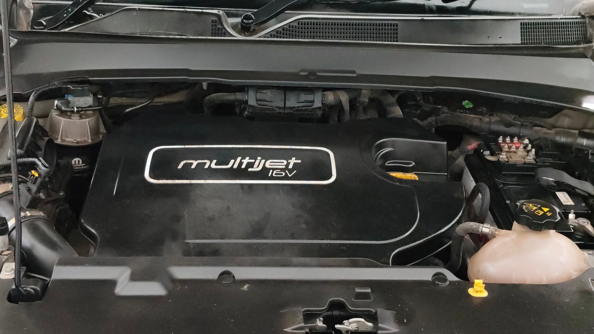 View 2019 Jeep Compass Limited 4X4 (O) 2.0 Diesel BS IV Image 44 Used 2019 Jeep Compass Limited 4X4 (O) 2.0 Diesel BS IV Image 44