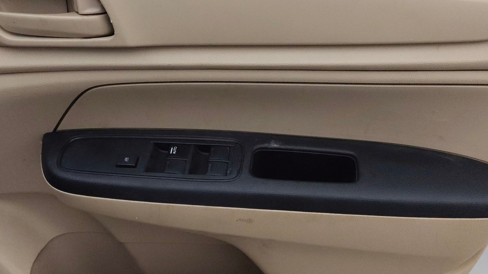 View 2019 Honda Amaze E MT Petrol BS IV Image 33 Used 2019 Honda Amaze E MT Petrol BS IV Image 33