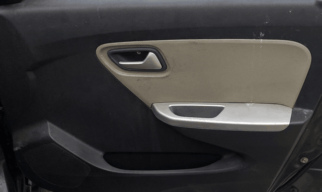 View Mahindra XUV700 Image 41 Used Mahindra XUV700 Image 41