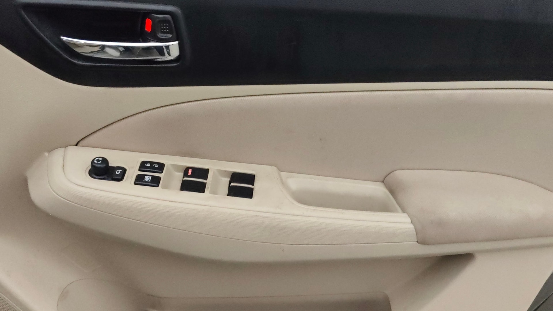 View 2022 Maruti Suzuki 1000 Base Variant Image 32 Used 2022 Maruti Suzuki 1000 Base Variant Image 32