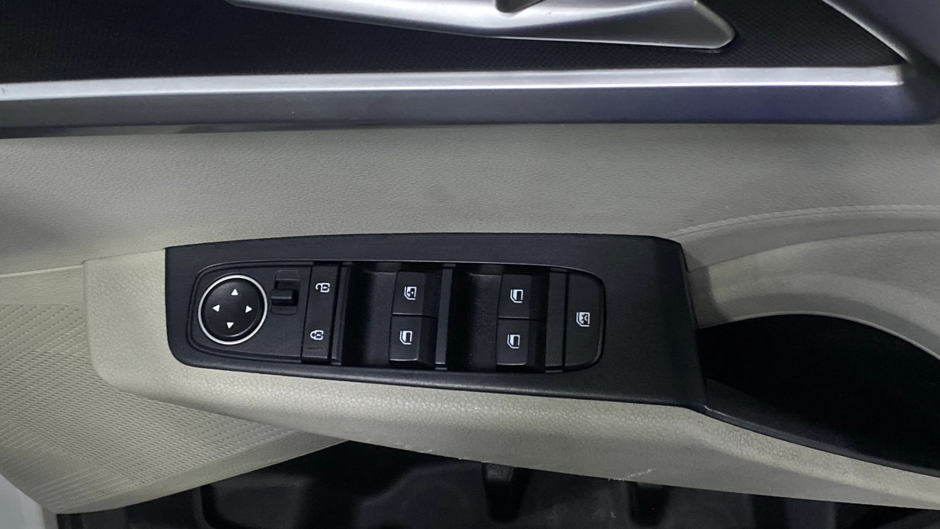 Used 2023 Kia Carens Used 2023 Kia Carens