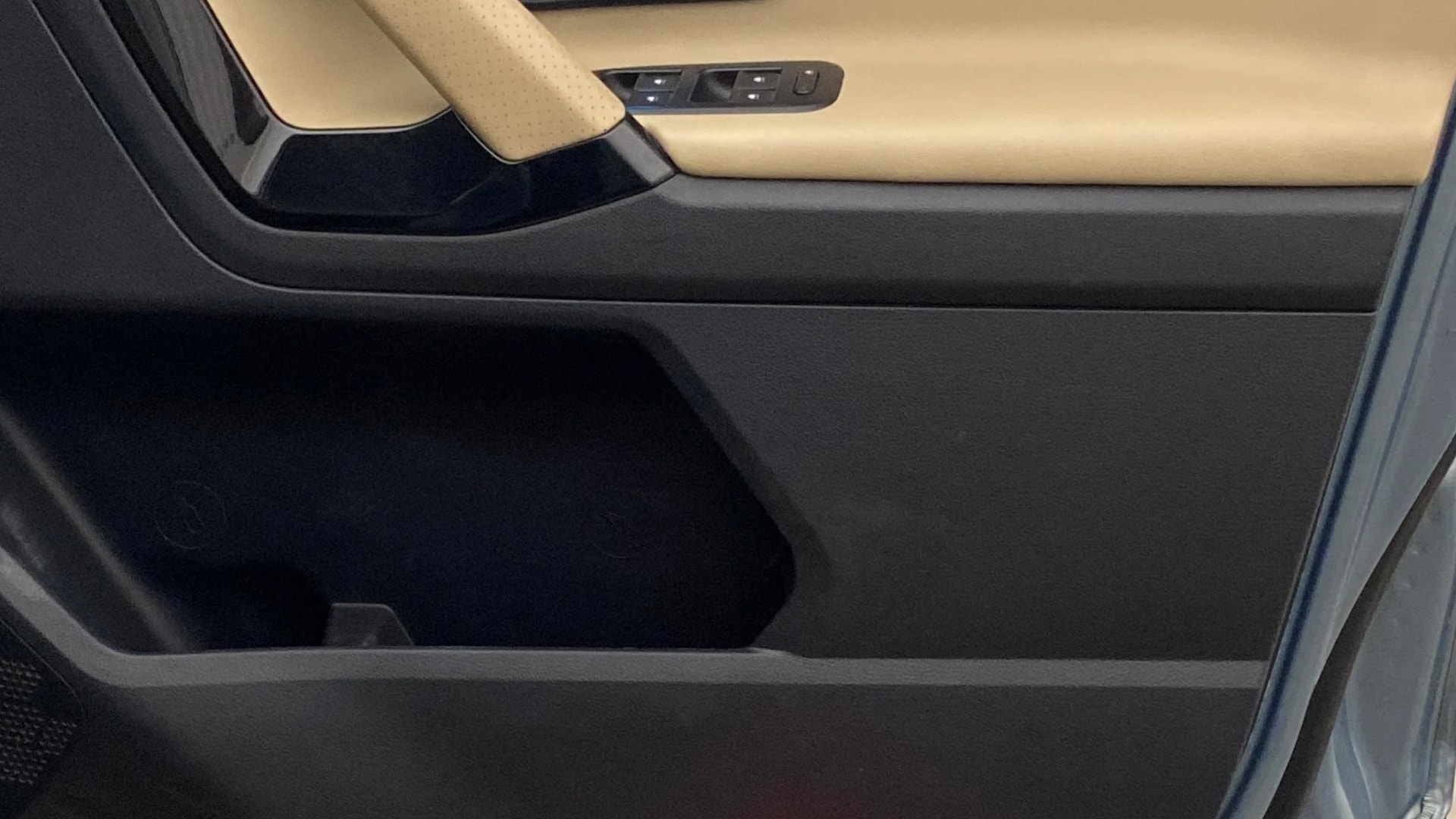 Used 2021 Tata Safari Used 2021 Tata Safari