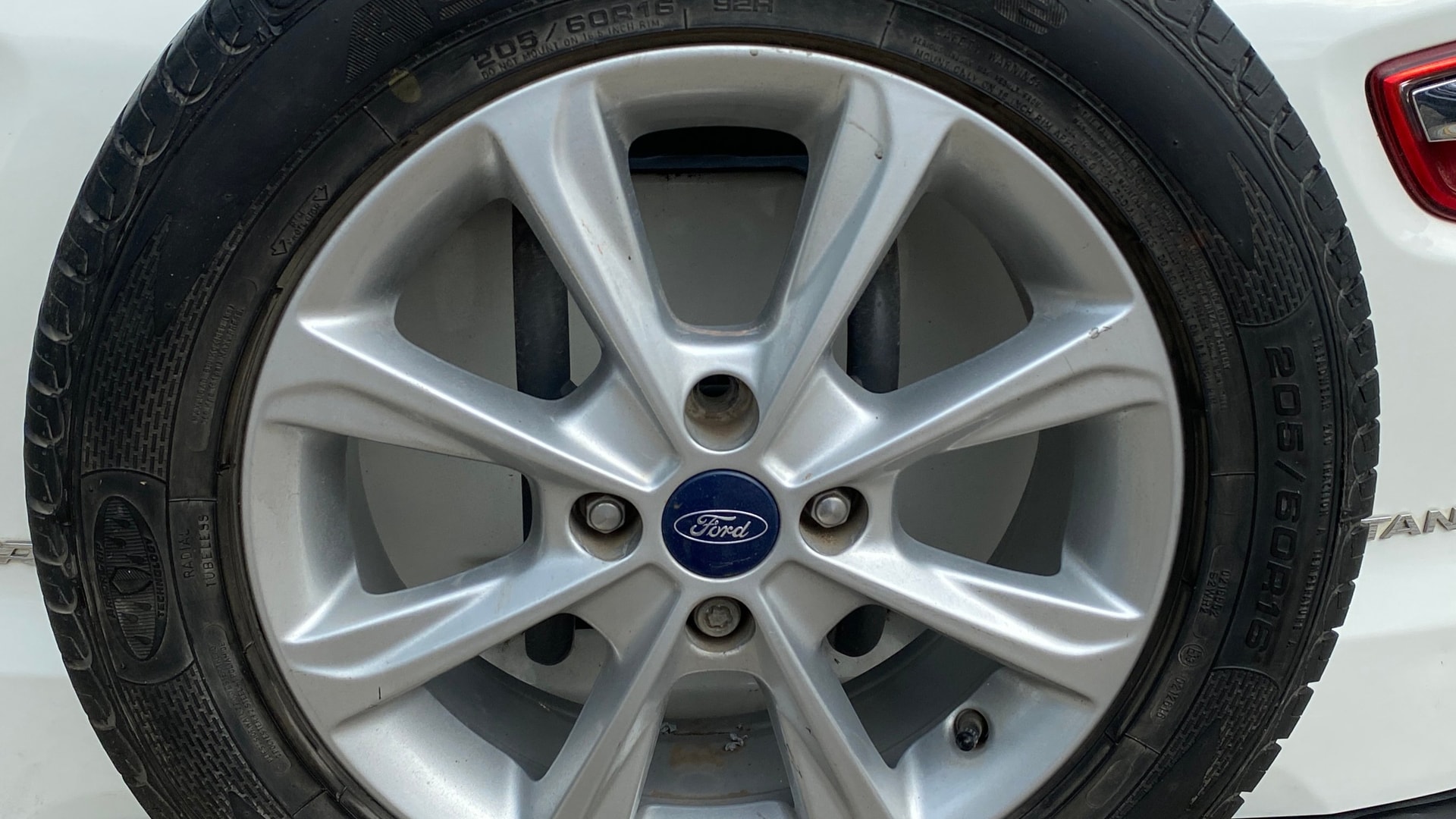 View 2018 Ford EcoSport 1.5 TDCi Diesel Ambiente BS IV Image 17 Used 2018 Ford EcoSport 1.5 TDCi Diesel Ambiente BS IV Image 17