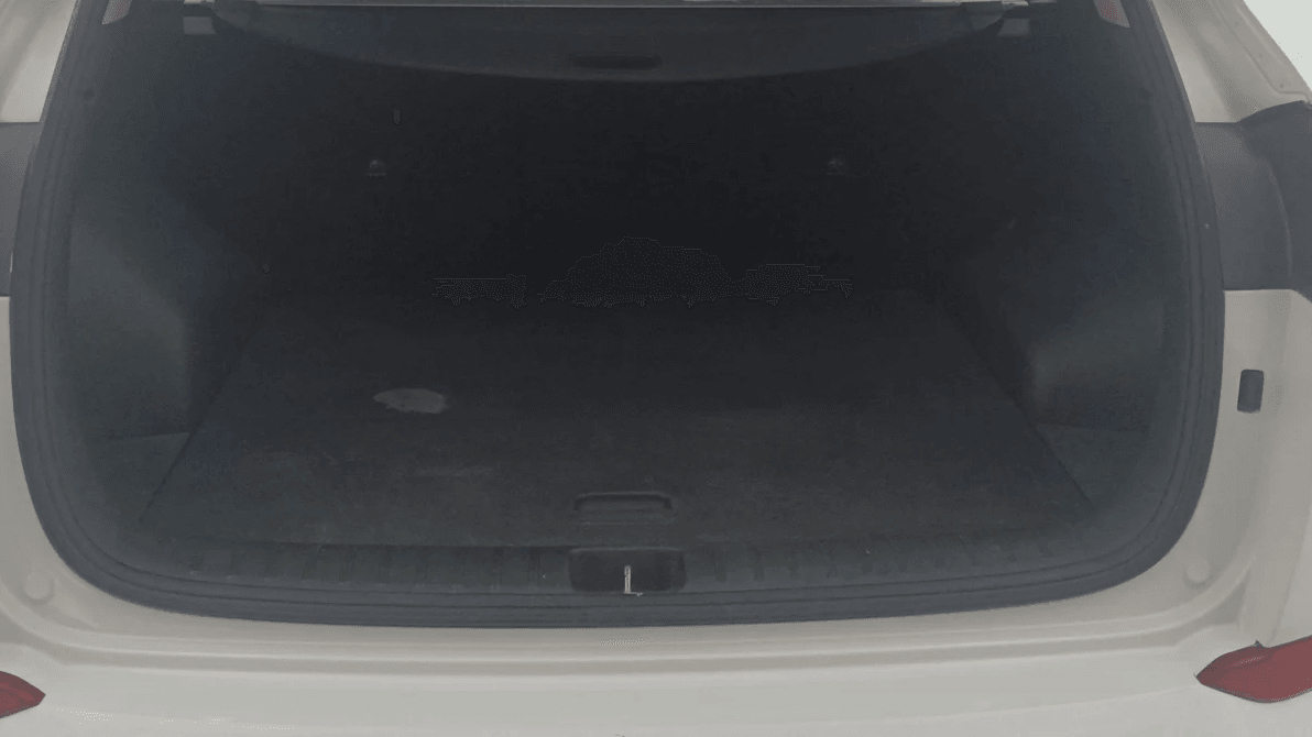 View 2018 Hyundai Tucson R 2.0 6-Speed Automatic GL BS IV Image 7 Used 2018 Hyundai Tucson R 2.0 6-Speed Automatic GL BS IV Image 7