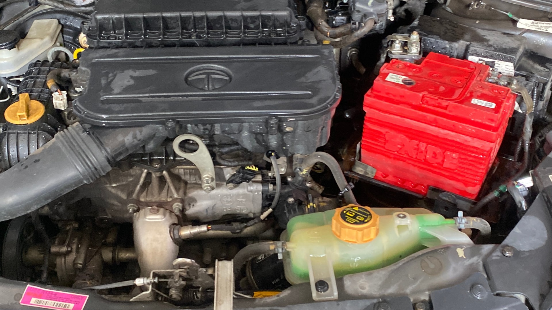 View 2020 Tata Tigor XE Diesel Image 13 Used 2020 Tata Tigor XE Diesel Image 13