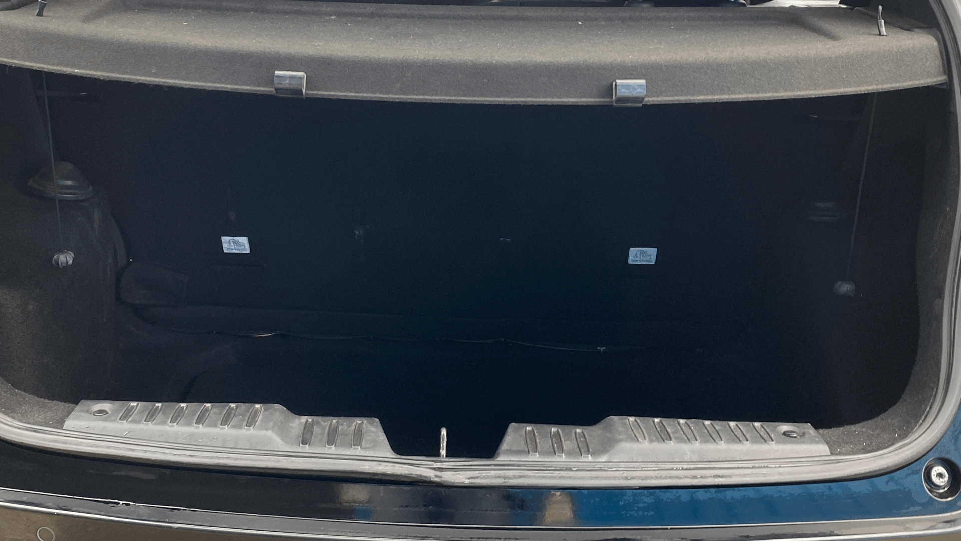View 2022 Tata Altroz XZ Plus Dark Diesel Image 7 Used 2022 Tata Altroz XZ Plus Dark Diesel Image 7