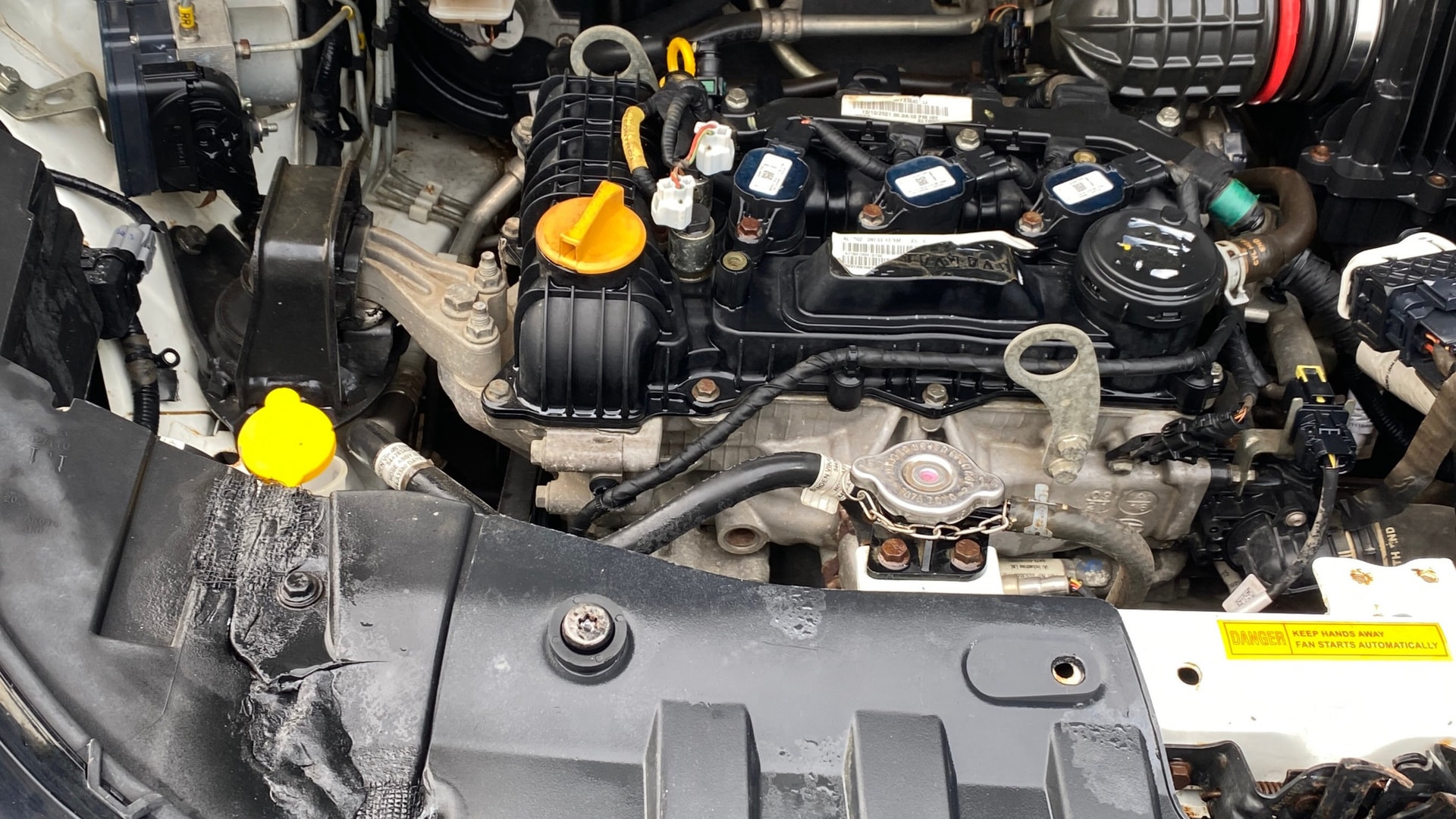 View 2021 Tata Altroz XM Plus Petrol Image 3 Used 2021 Tata Altroz XM Plus Petrol Image 3