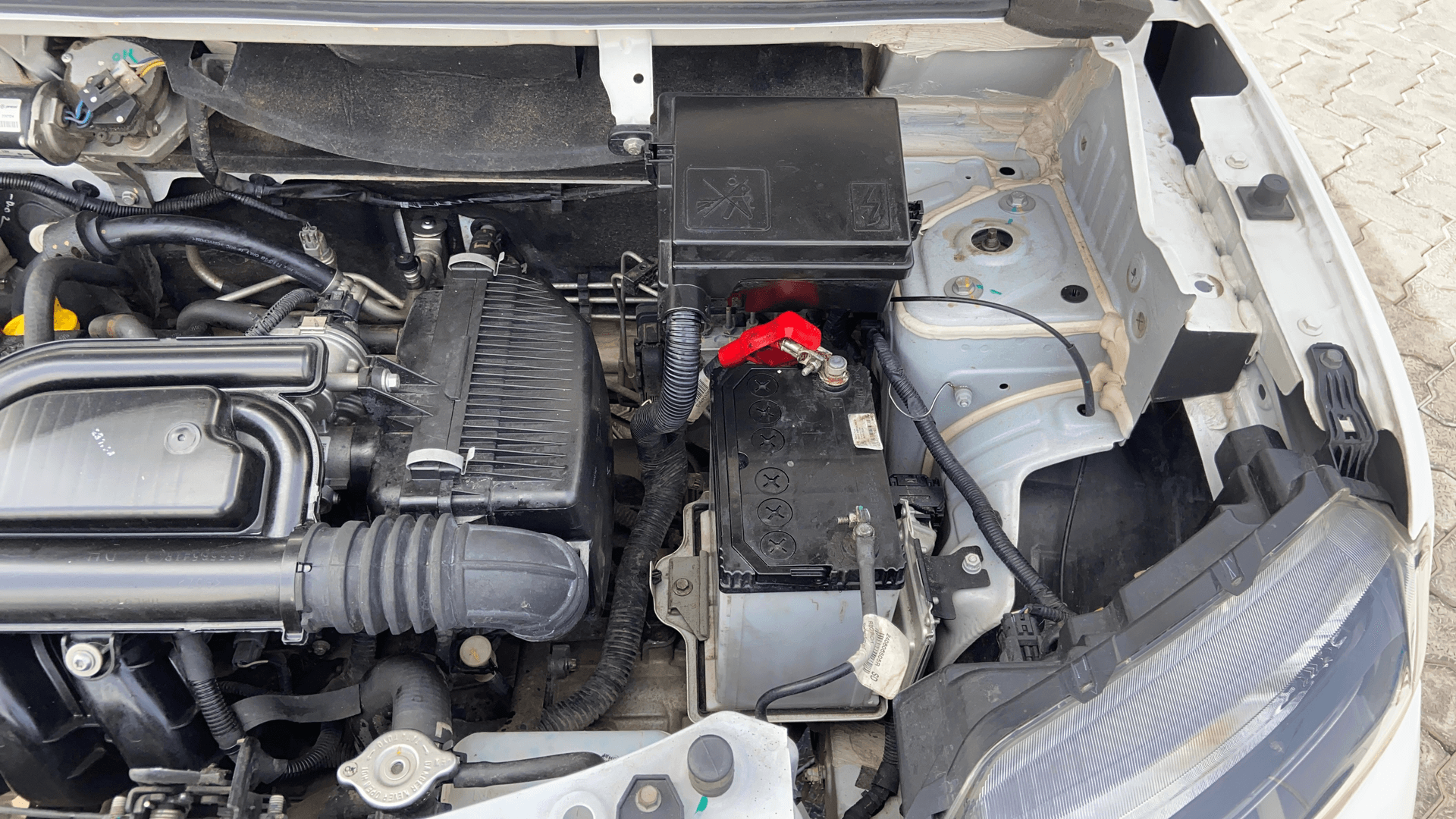 View 2024 Renault Kwid RXT 1.0 Image 13 Used 2024 Renault Kwid RXT 1.0 Image 13