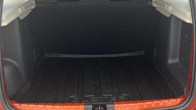 View Renault Duster Image 10 Used Renault Duster Image 10