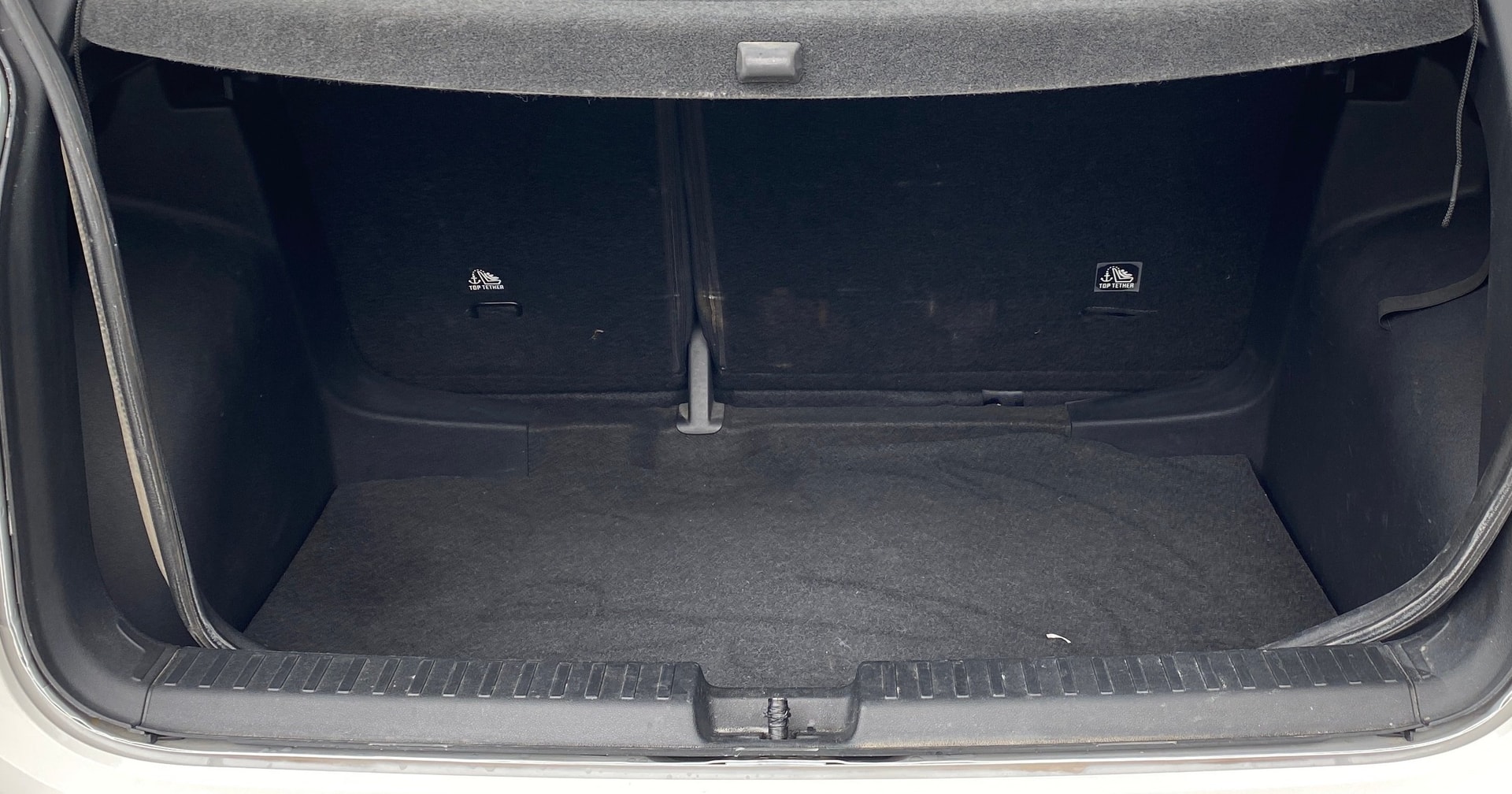 View 2023 Volkswagen Taigun 1.0 TSI Topline AT Image 11 Used 2023 Volkswagen Taigun 1.0 TSI Topline AT Image 11