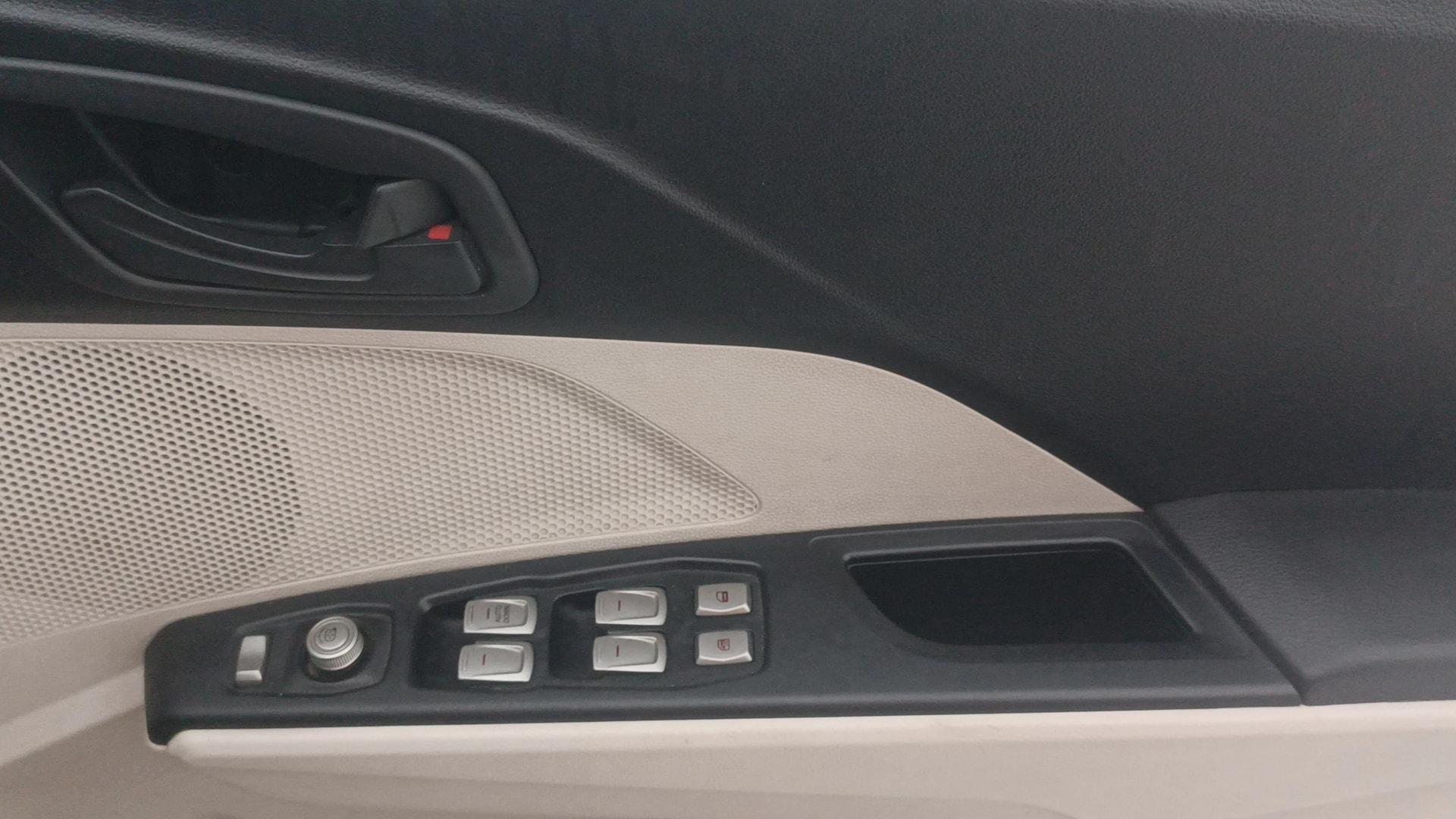 Used 2019 Mahindra XUV300 Used 2019 Mahindra XUV300