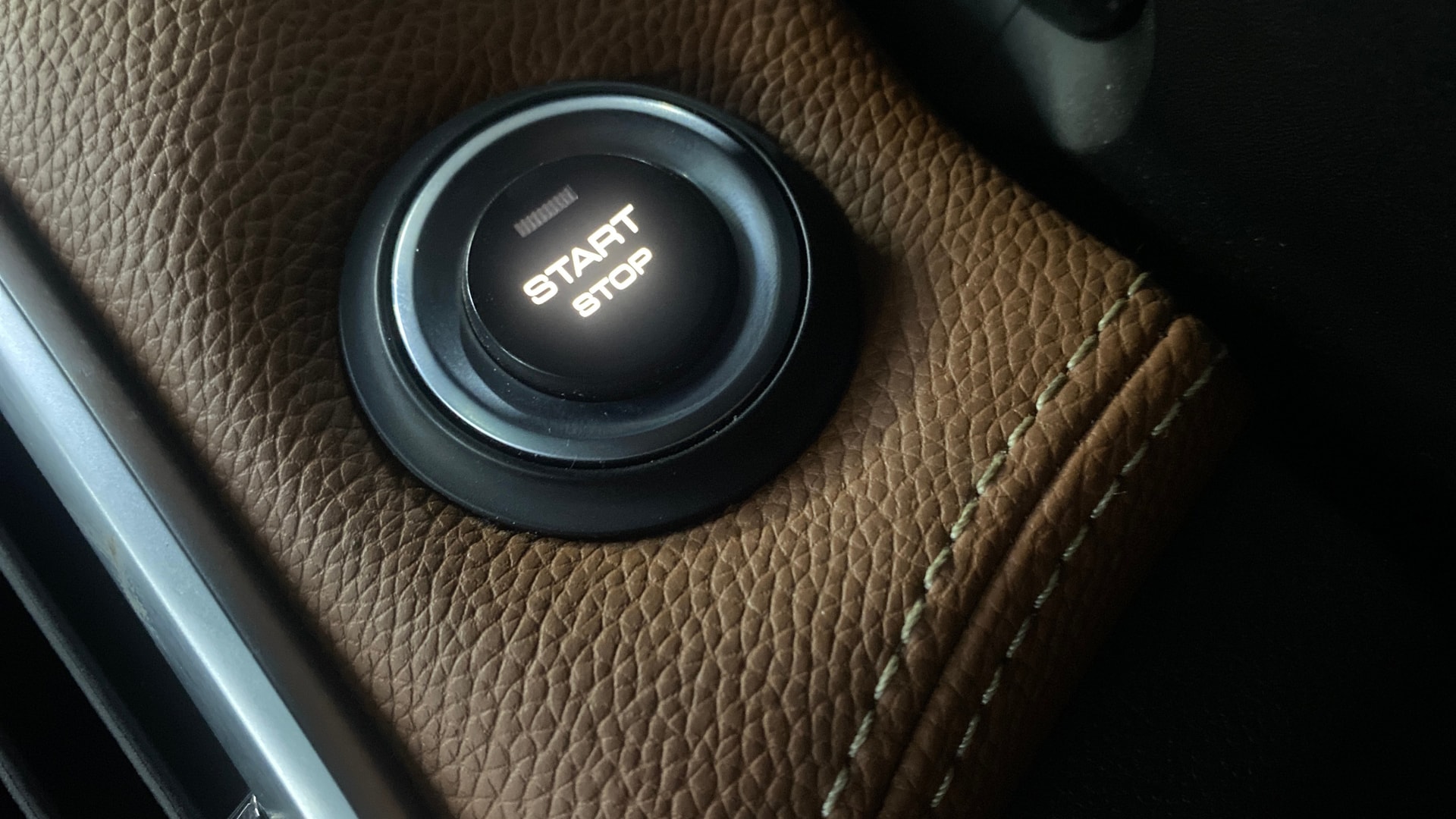 View 2022 MG Hector Plus Sharp CVT Petrol Image 42 Used 2022 MG Hector Plus Sharp CVT Petrol Image 42