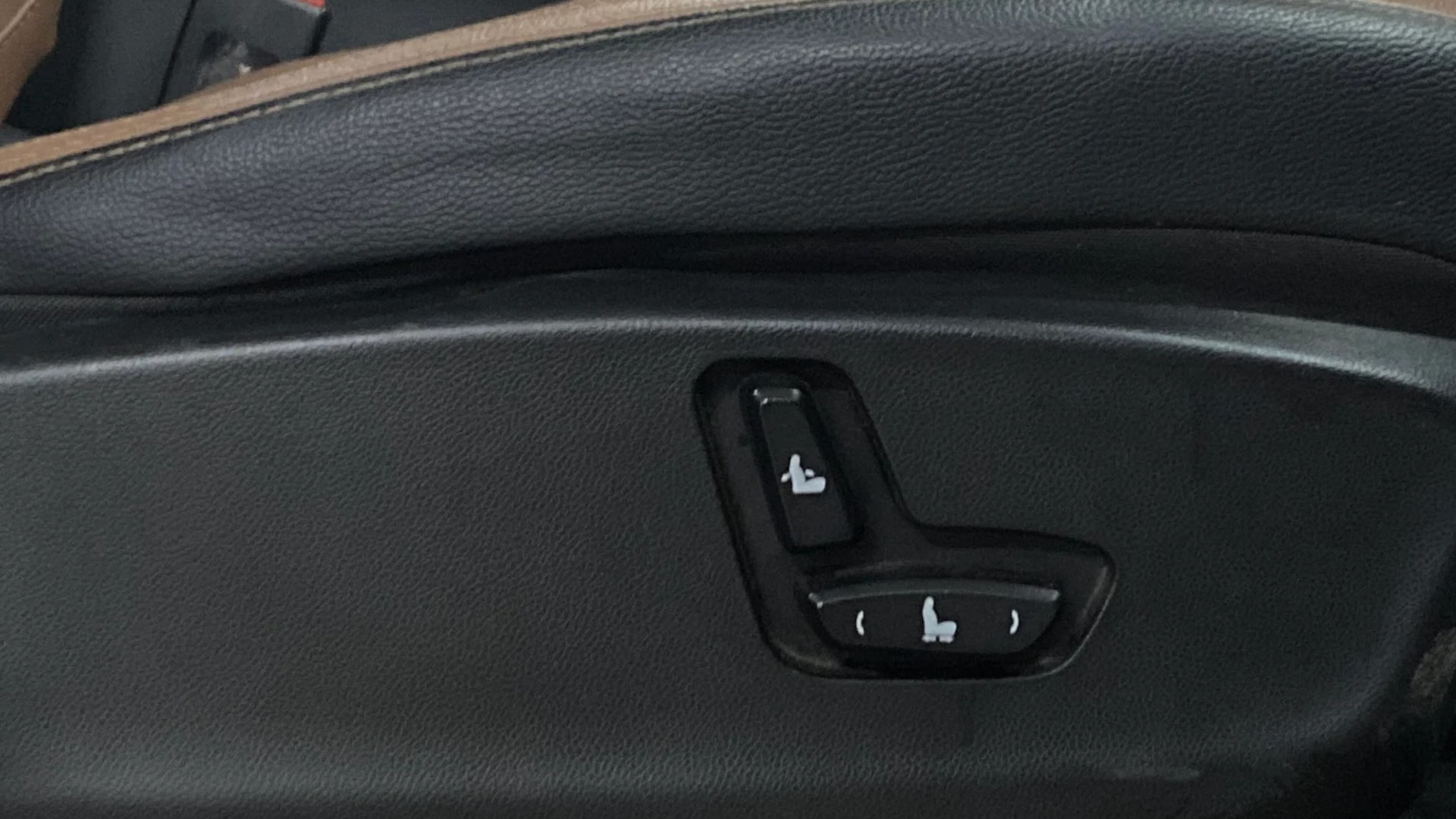 View 2024 MG Hector Plus Savvy Pro 7 Seater CVT Petrol Image 11 Used 2024 MG Hector Plus Savvy Pro 7 Seater CVT Petrol Image 11