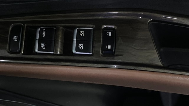 View MG Hector Plus Image 37 Used MG Hector Plus Image 37