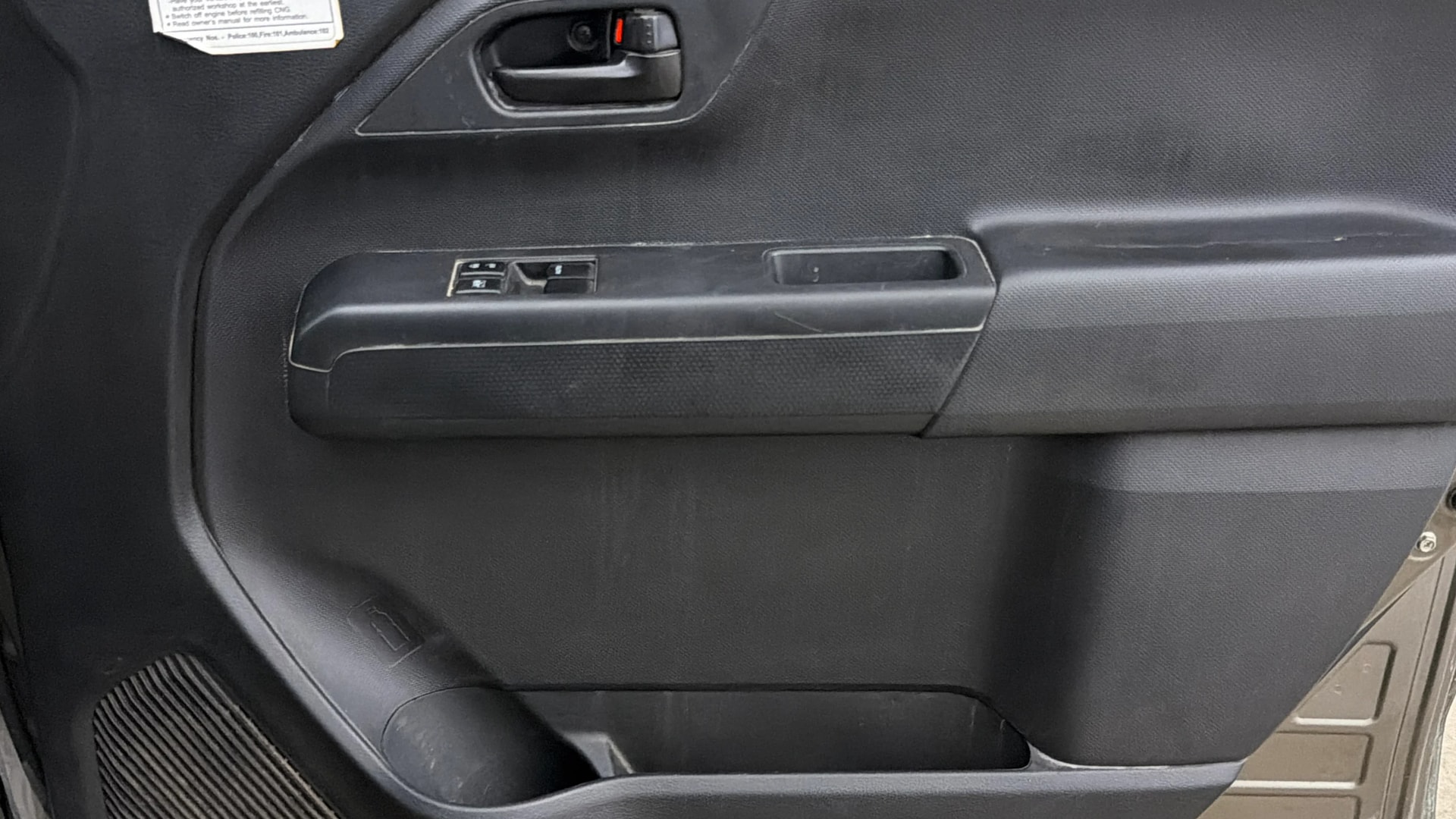 View 2020 Maruti Suzuki 1000 Base Variant Image 37 Used 2020 Maruti Suzuki 1000 Base Variant Image 37